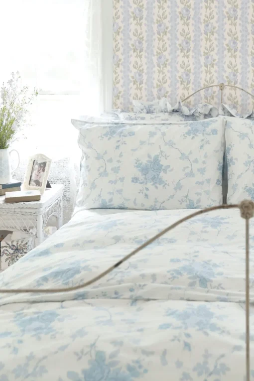LoveShackFancy Blooming Heirloom Wallpaper