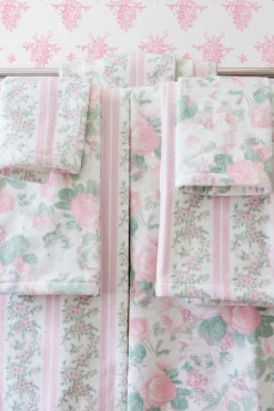 LoveShackFancy Rosie Arrangements Wallpaper
